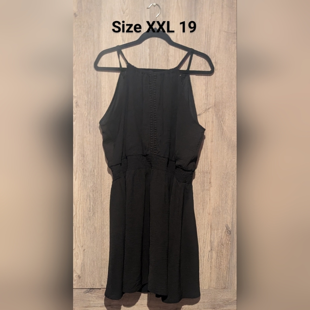 Elegant Black Sleeveless Dress